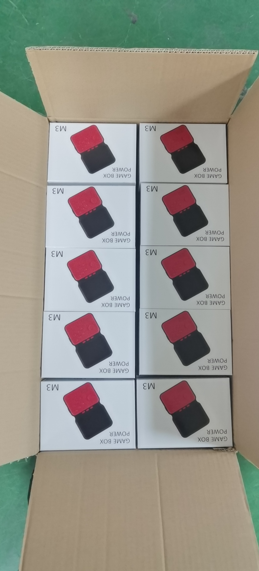 Портативная игровая консоль в стиле ретро с 900 встроенными играми для поддержки двухигровой портативной игровой консоли