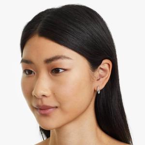 Elegantes Pendientes de Aro de Plata de Ley 925 Chapados en Oro con Moissanita, Joyería Fina de Moda Premium Brillante, Colección Elegante para Mujer - Product Image 1