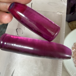 200 grammes de saphir corindon brut synthétique violet, matière première prête à être expédiée - Product Image 5