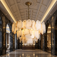 Luxuriöse Messing-Alabaster-Pendelleuchte mit Naturstein-Schirmen für Wohnzimmer Esszimmer Dekor Kronleuchter aus China