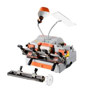 Machine à découper les clés de voiture compacte 100E1 pour une utilisation quotidienne en atelier - Product Image 1