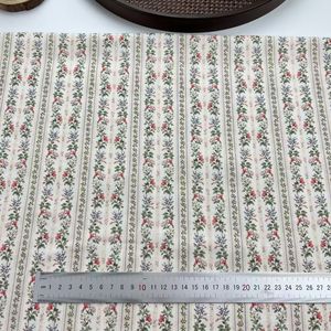 Tela de Algodón Puro 40s con Diseño Floral Impreso Digitalmente para Ropa de Niñas - Product Image 4
