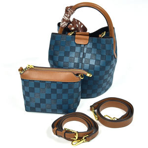 กระเป๋าถือสามชิ้นสำหรับผู้หญิงกระเป๋าพาดลำตัวอเนกประสงค์พิมพ์ลายสไตล์ใหม่ - Product Image 4