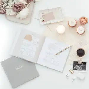 Baby primo anno Album fotografico Scrapbook Scrap Cloth tessuto di lino coperto Baby Memory Milestone Book In Box per Family Baby