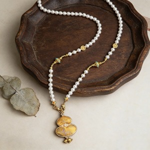 Chinese Pearl Gourd Necklace For Women Imitation Pearl Sweater Chain Autumn Winter Style Fashionable Daily Wear Accessory - Product Image 4