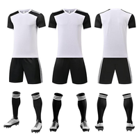 Herren-Trainings-Fußballtrikot-Set mit Wärmeübertragungsdruck von Teamnummern/Namen, 100% Polyester, Schnelltrocknend, Kurzarm