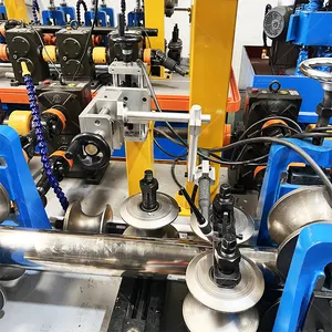 Fabricants Machine de fabrication de tuyaux en acier au produit Machine de fabrication de tuyaux galvanisés en Chine