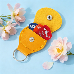 Étui de rangement portable et léger en cuir PU multicolore <span class=keywords><strong>pour</strong></span> médiators de <span class=keywords><strong>guitare</strong></span>/<span class=keywords><strong>basse</strong></span>, avec porte-clés créatif – En stock - Product Image 5