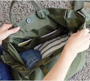 Bolsa impermeable de fábrica BSCI, bolsa de lona para viaje y gimnasio, bolsa de hombro portátil personalizada para yoga, natación y deportes. - Product Image 5