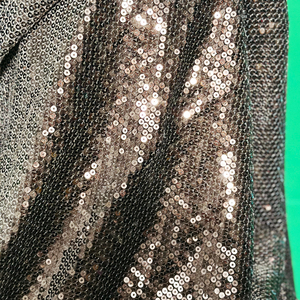 Prezzo all'ingrosso Sexy tessuto di <span class=keywords><strong>pizzo</strong></span> con paillettes di <span class=keywords><strong>lino</strong></span> in velluto marrone cioccolato per abito da cerimonia - Product Image 2