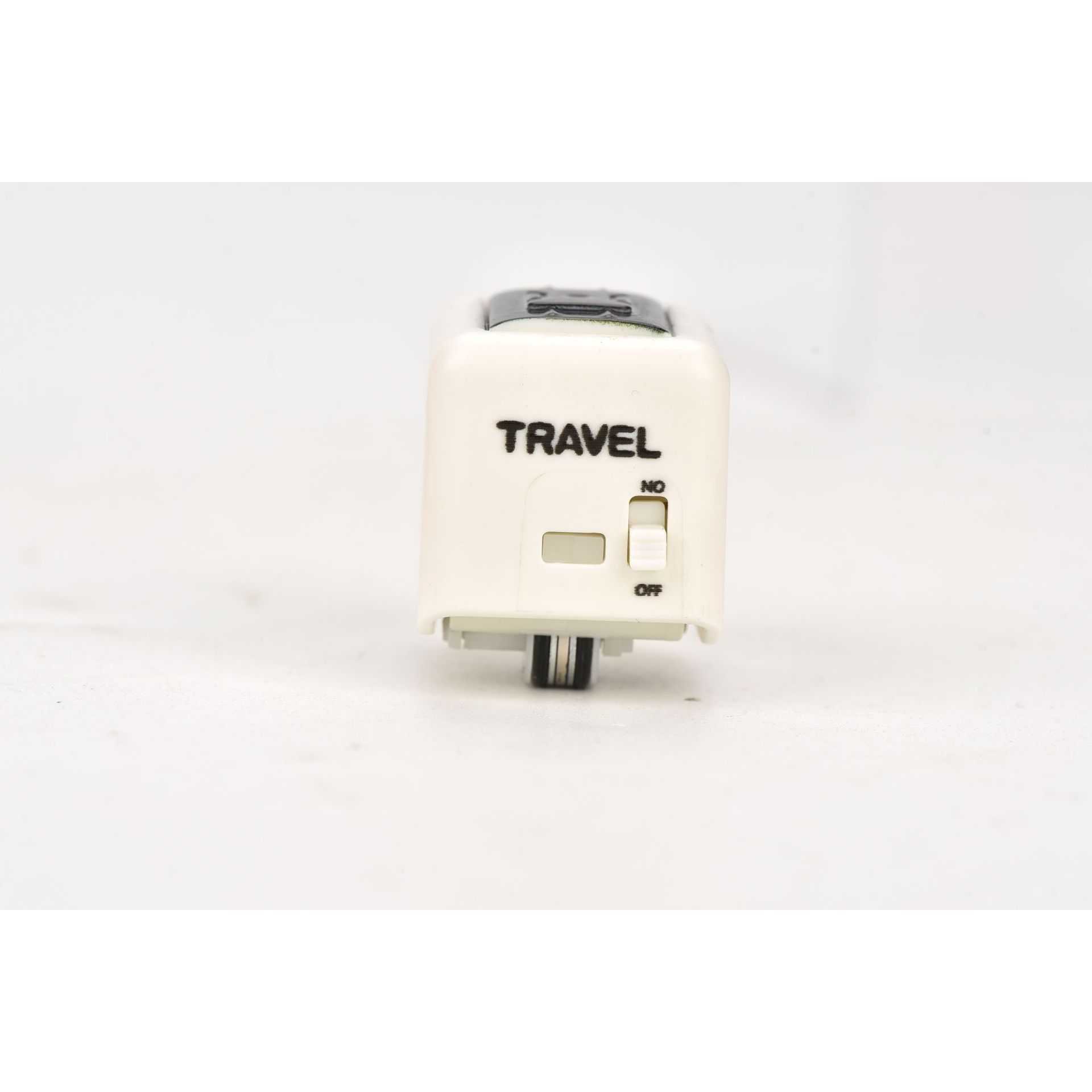 Trottinette magnétique à guidage sur rail [Boîte standard avec câble USB]