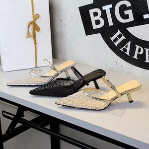 Sandales d'été pour femme en cuir véritable, à talon aiguille, bout pointu, brodées et perlées, avec bride de cheville, style créateur, sexy et intemporel - Product Image 4