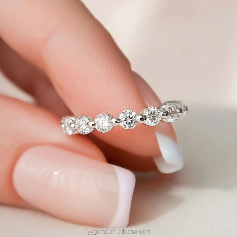 ทรงกลม: ทองคำขาว 10K