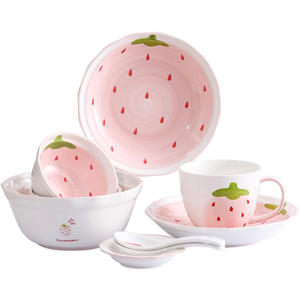 Service de vaisselle en céramique Série Fraîcheur Fraise – Bol à soupe et assiette mignons, résistants au four, style moderne pour la cuisine domestique - Product Image 1