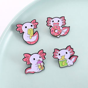 Axolotl mignon avec beignet émail broche créatures marines dessin animé Animal broche revers sac à dos Badge bijoux cadeaux pour enfants amis - Product Image 1