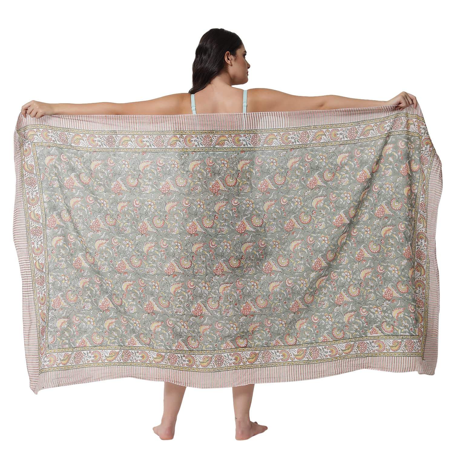 สีเขียวมะกอก