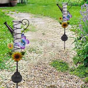 Pluviomètre solaire de jardin avec design papillon et tournesol, lumière LED, piquet décoratif extérieur, autoportant, résistant à l'eau - Product Image 1