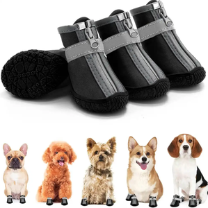 Vente en gros de chaussures pour chiens de taille moyenne et grande, chaussures et chaussettes pour animaux de compagnie en tissu de maille respirant anti-chute pour grands chiens - Product Image 1