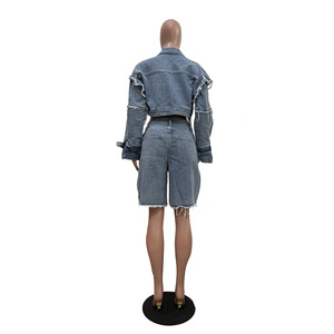 Ensemble deux pièces en jean délavé et patchwork style hip-hop vintage pour femme – Tendance - Product Image 5