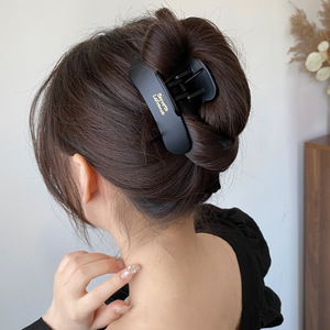 Pince à cheveux en acétate minimaliste verte unie pour femme, personnalisable avec logo, grande pince personnalisée de haute qualité - Product Image 2