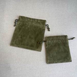 Wholesale Custom 10x12 Recyclable Velvet <b>Drawstring</b> Pouch for Craft <b>Makeup</b> Brushes and Soap <b>Bags</b> - Product Image 5