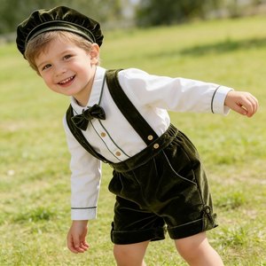 Ensemble de vêtements pour garçons : Chemise en coton personnalisée OEM pour bébés garçons, style gentleman, avec bretelles, <span class=keywords><strong>short</strong></span> et nœud papillon – Fabricant de marque privée - Product Image 1
