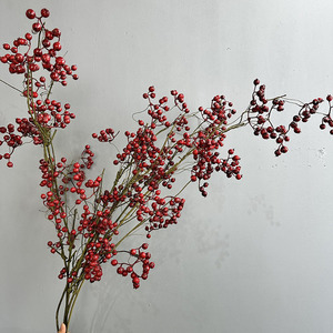 Bouquet de hollies Winterberry réalistes pour décoration de remise de diplôme et de maison, plantes artificielles en plastique, fleurs et feuillage artificiels - Product Image 2
