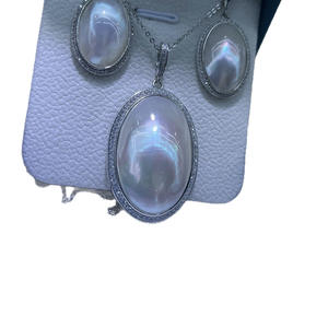 Conjunto de Joyería de Perlas de Concha Marina Elípticas con Detalles de Diamantes para Mujer, Estilo Cuento de Hadas Otoñal - Product Image 5