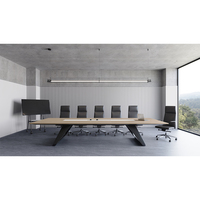 Grande table de réunion exécutive de 12 pieds en bois et métal pour 12 personnes, design de bureau biophilique, bureau d'entreprise élégant
