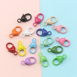 Accessoires de bricolage Métal Peinture Couleur Amour Porte-clés <span class=keywords><strong>petite</strong></span> <span class=keywords><strong>taille</strong></span> Fermoir mousqueton en forme de coeur Crochet pour sac de <span class=keywords><strong>téléphone</strong></span> - Product Image 5