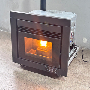 QM1003A Estufa de Pellets de Madera Integrada de 9KW, Moderna, Ecológica, para Interiores, <span class=keywords><strong>Chimenea</strong></span> de Pellets Integrada - Product Image 5