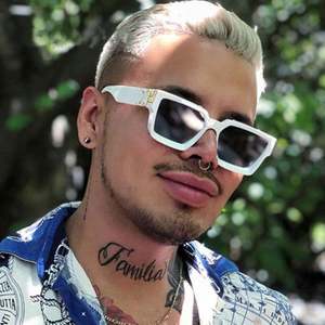 Gafas de Sol Cuadradas Modernas de Alta Calidad con Logotipo Personalizado, Lentes de Espejo Azules con Protección UV400, Gafas de Sol Extra Grandes para Hombre y Mujer - Product Image 3