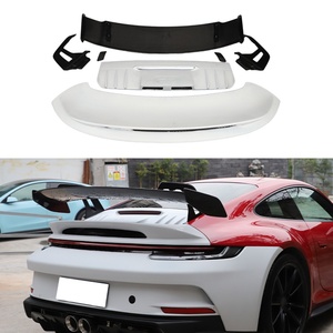 Panneau décoratif arrière en fibre de carbone humide style amélioré pour voiture, neuf, compatible avec Porsche 911 992 GT3 (2019-2025) - Product Image 2