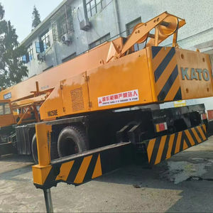 Grue mobile sur camion d'occasion KATO Tadano NK500E de 25/30/50/80/100 tonnes avec moteur japonais, 2001, 4000 heures, capacité de levage de 30 m - Product Image 1