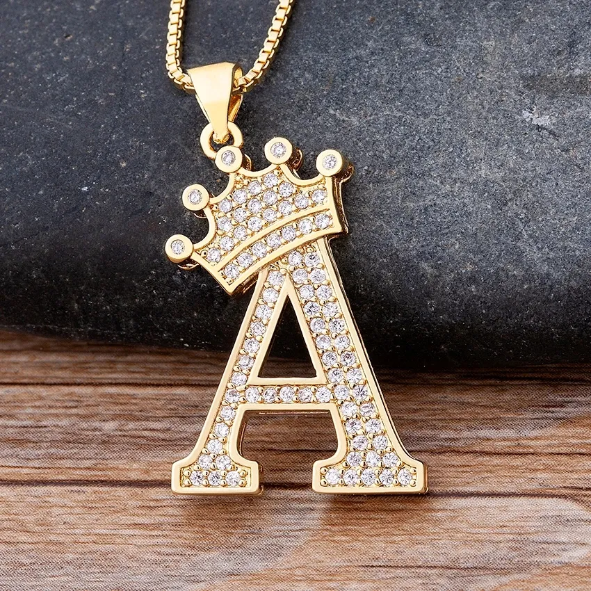 Nouveau luxe cuivre Zircon A-Z couronne Alphabet pendentif chaîne collier Hip-Hop Style mode femme homme nom initial bijoux