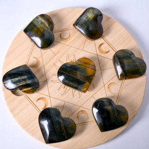 Venta al por mayor de piedras de cristal natural pulido en forma de corazón, piedra de palma tallada, ojo de tigre azul en forma de corazón para regalo - Product Image 2