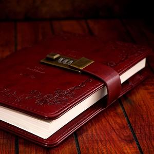 Diario con serratura per donna con chiusura a chiave segreti con copertina in rilievo rosso rubino 120 GSM 224 <span class=keywords><strong>pagine</strong></span> spesse - Product Image 5