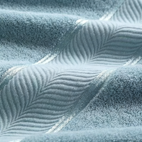 Hotel Quality 100% Cotton Eco-Friendly Antimicrobial Quick-Dry Embroidered Solid Color Adult Customizable Bath Towels Towel