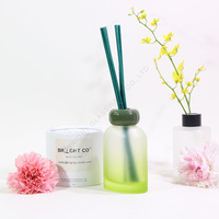 Bocal en verre personnalisé pour bougie parfumée d'intérieur, diffuseur d'ambiance en verre dépoli vert avec bâtonnets et emballage cadeau