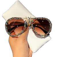 2026 Luxus-Bienen-Sonnenbrille für Damen, Metallrahmen mit Strass, Vintage-Sonnenbrille für Damen, Herren-Sonnenbrille, Modische Schattierungen, Lentes De Sol