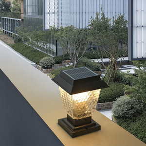 Valla al aire libre Puerta Led Pilar Luz 2W 3W 4W Aluminio IP65 Lámpara de jardín solar impermeable - Product Image 1