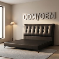 Lit rembourré moderne en cuir véritable, cadre durable et écologique, sommier à ressorts, grande tête de lit rembourrée