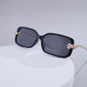 Gafas de Sol Rectangulares de Diseño para Mujer, Montura de Acetato con Efecto Carey, Detalle de Nudo Dorado, Protección UV400, Gafas de Sol de Moda para Exteriores - Product Image 5