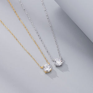 Collier pendentif femme en argent sterling 925 de haute qualité Solitaire VVS1 Moissanite 6mm certifié GRA - Product Image 3