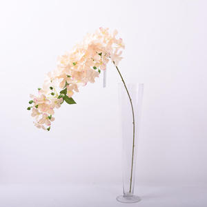 Guirnalda de Hortensias Artificiales Colgantes en Rojo, Rosa y Blanco, Realistas, para Centros de Mesa, Decoración de Bodas y Hogar - Product Image 6