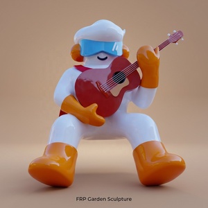 Statue en résine de dessin animé abstrait jouant de la guitare avec une cape rouge et des lunettes bleues, décoration d'intérieur, sculpture artistique - Product Image 5