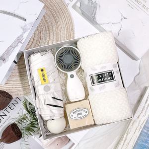 OEM kỳ nghỉ Quà Tặng thương mại Câu lạc bộ thành viên của hộp quà tặng Phù Dâu Ins phong cách các bà mẹ ngày bộ quà tặng với người hâm mộ Cà Phê Cốc khăn ô - Product Image 5