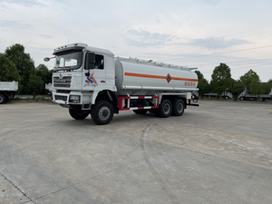 Autocarro cisterna nuovo/usato Sinotruk/HOWO Light Duty Gas naturale gasolio benzina carburante petrolio greggio serbatoio di rifornimento camion consegna - Product Image 4