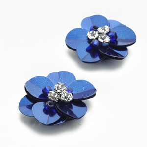 Parche <span class=keywords><strong>de</strong></span> diseño 3D con bordado <span class=keywords><strong>de</strong></span> flores azules pequeñas con cuentas, accesorios para prendas <span class=keywords><strong>de</strong></span> vestir, apliques bordados, parches con cuentas - Product Image 2