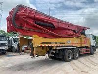 Camion pompe à béton Sany 52 mètres, châssis diesel Benz, occasion, jaune, moteur puissant 315 kW, 48,5 m horizontaux, 12 m/h, 2020
